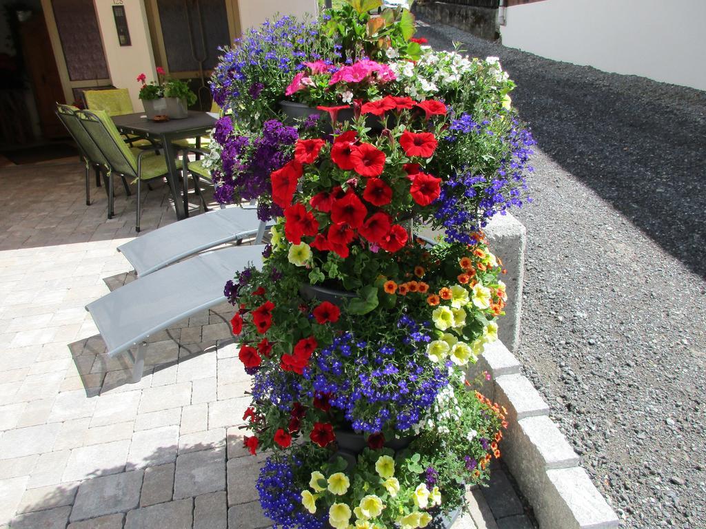 Hotel Haus Dorfschmied à Flirsch Extérieur photo