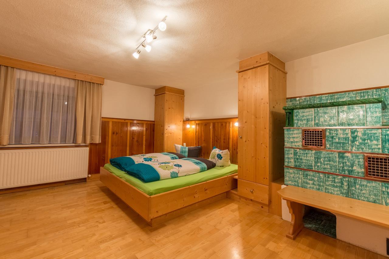 Hotel Haus Dorfschmied à Flirsch Extérieur photo
