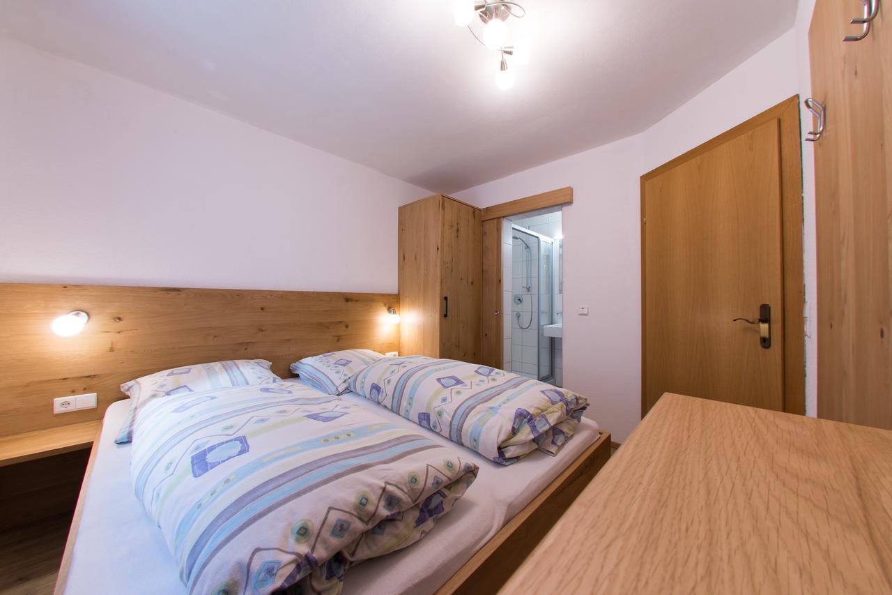 Hotel Haus Dorfschmied à Flirsch Extérieur photo